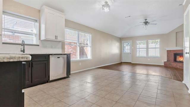 Building Photo - 527 Alameda Ave