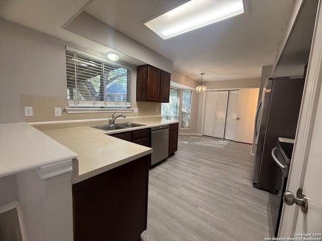 Building Photo - 14927 River Wind