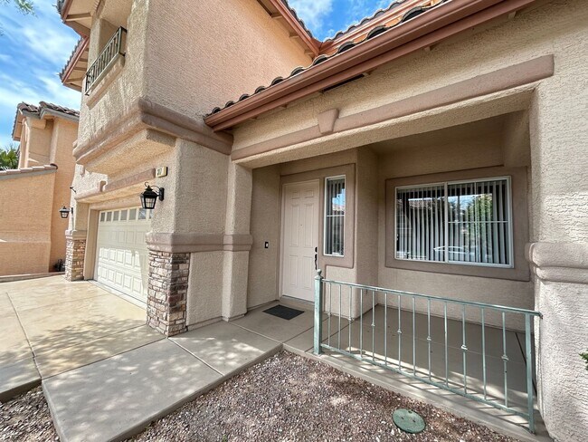 Building Photo - Desirable Summerlin Home 4 Bedrooms 2.5 Ba...
