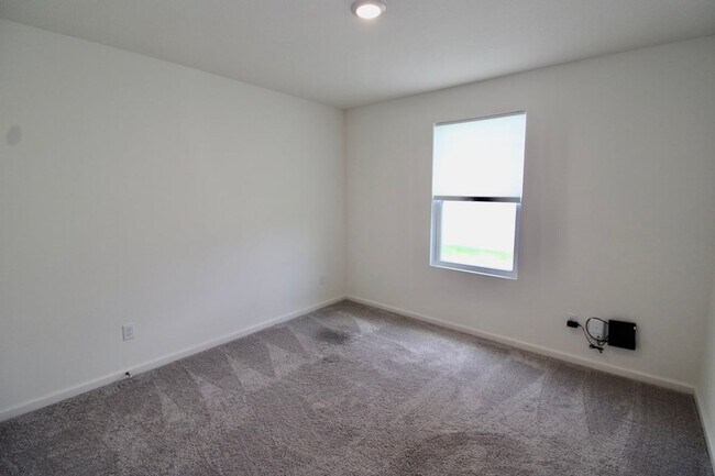 Building Photo - 4BR/2BA in Woodbine, GA