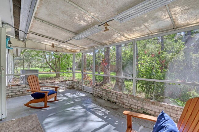 Building Photo - 10780 Anderson Ln