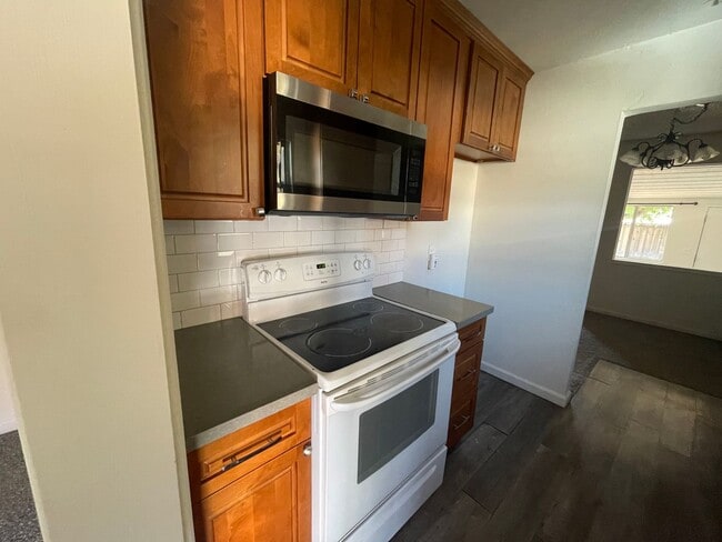 Building Photo - 3 Bedroom Home in Citrus Heights in a Cul ...