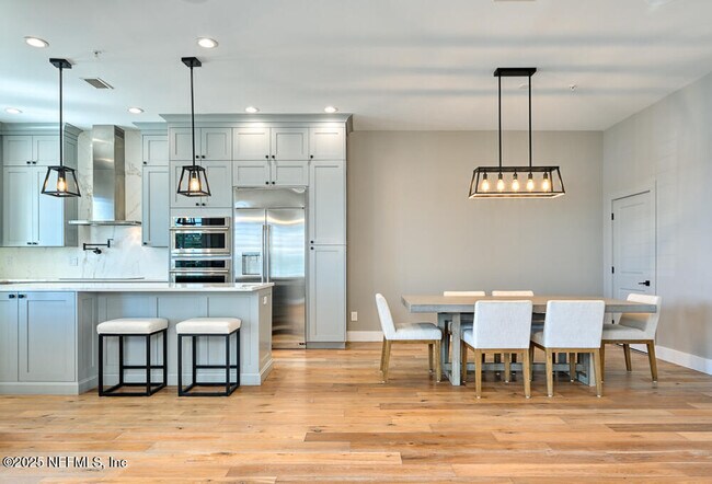 Building Photo - 2410 Beach Blvd