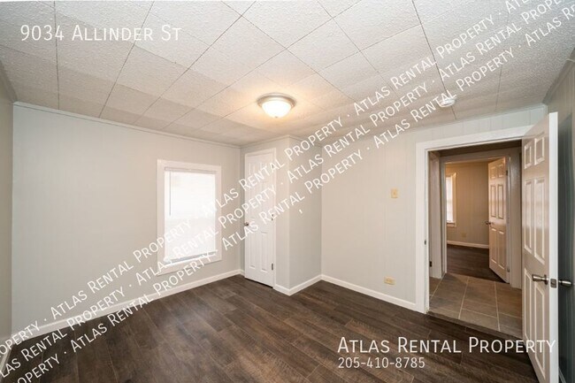 Building Photo - 9034 Allinder St