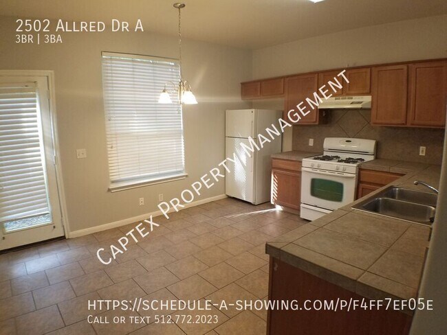 Building Photo - 2502 Allred Dr