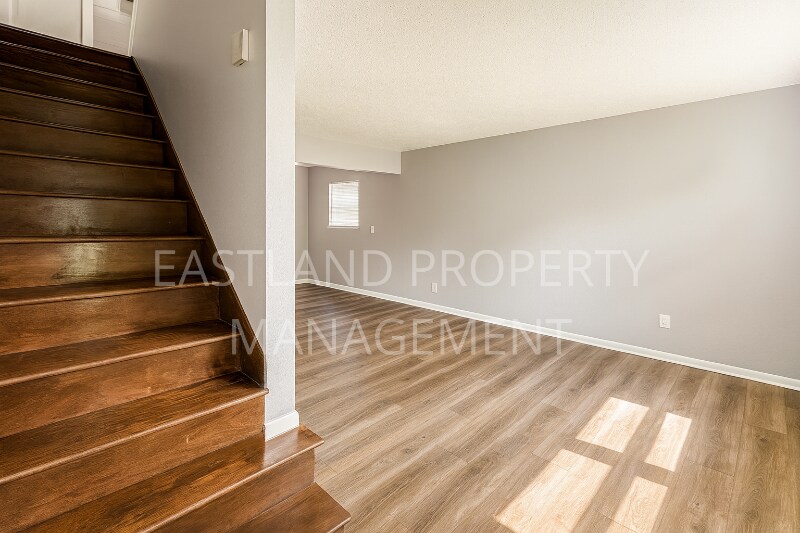 Building Photo - 1719 W Bancroft St