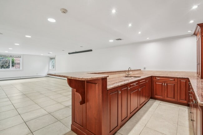 Building Photo - 55 McDermott Way