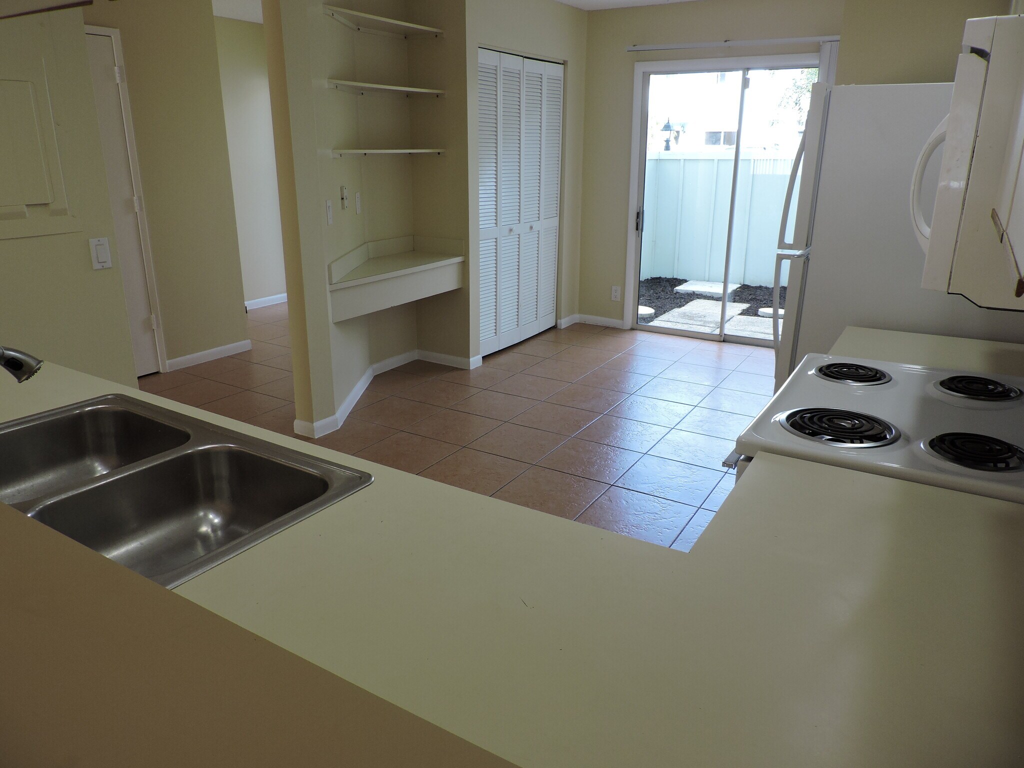 Building Photo - 6239 Riverwalk Ln