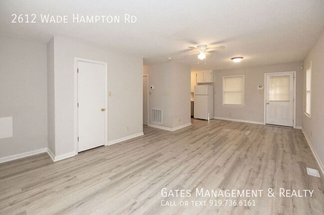 Building Photo - 2612 Wade Hampton Rd