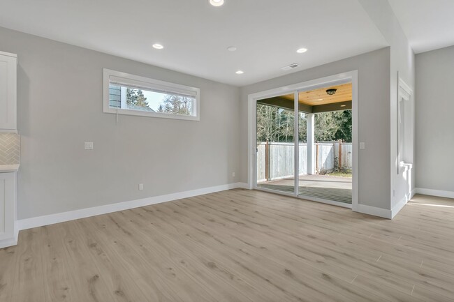 Building Photo - Stunning Newer Construction in the Perfect...