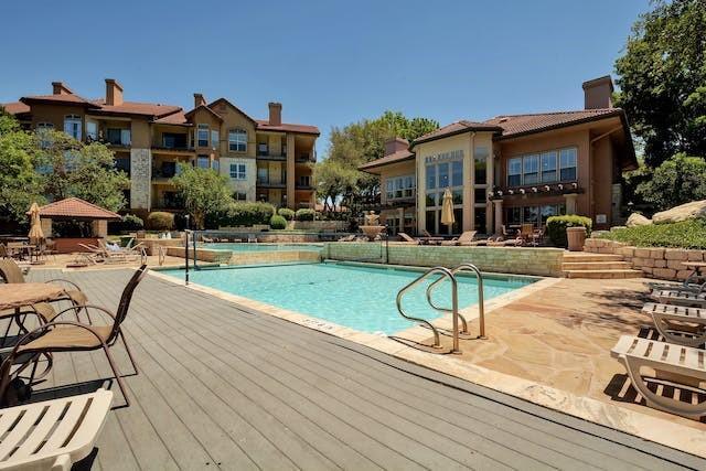 Building Photo - 6000-9 Shepherd Mountain Cove