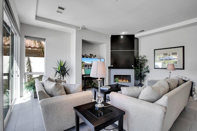 Building Photo - 78858 Breckenridge Dr