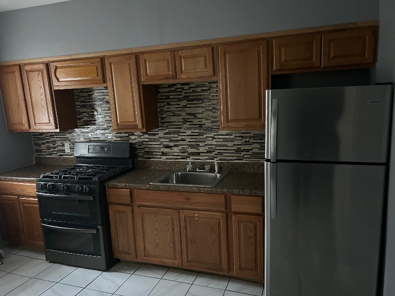 Building Photo - 4943 N 8th St