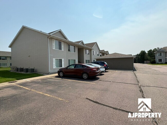 Building Photo - 7107 56th St