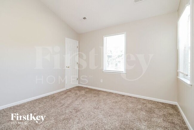 Building Photo - 25 Merrimar Ct