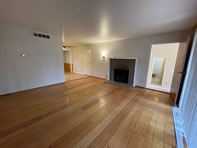 Building Photo - Spacious Granite Bay Home Near Folsom Lake – Available Now