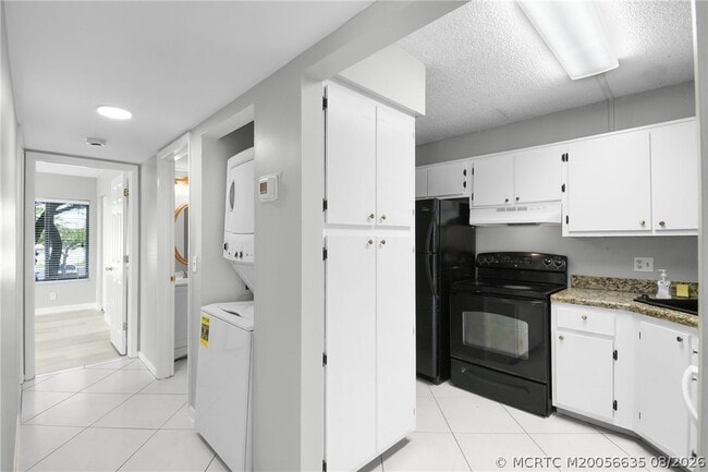 Building Photo - 1008 Green Pine Blvd