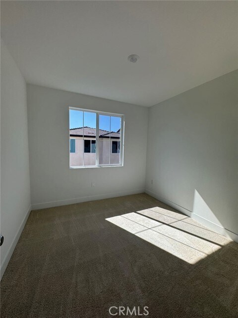 Building Photo - 245 Shoveler