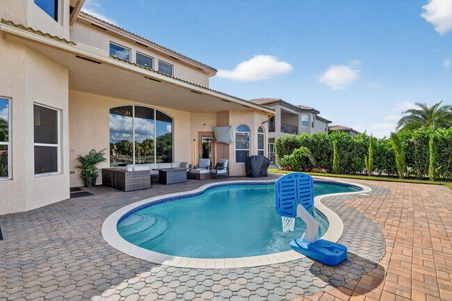 Building Photo - 9167 Oak Alley Dr