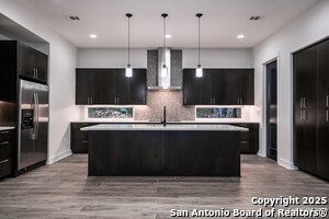Building Photo - 2109 Bella Vista