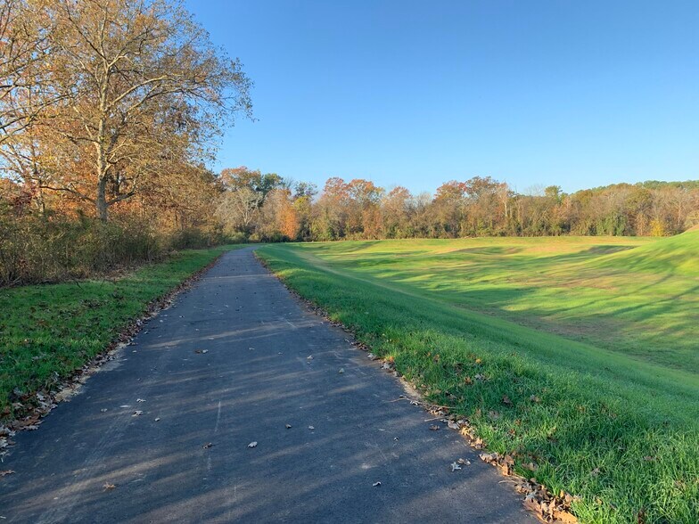 Building Photo - 726 Mill Creek Meadow Dr