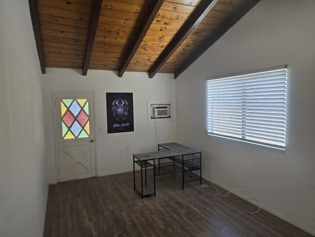 Building Photo - Beautiful Rental in Garden Grove
