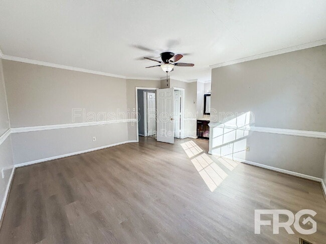 Building Photo - 2700 Thackery Rd