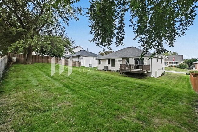 Building Photo - 15613 Timberlane Dr