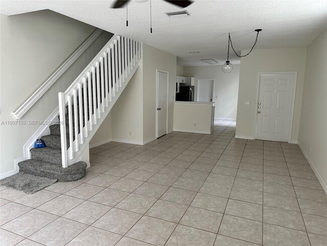 Building Photo - 3920 San Simeon Ln