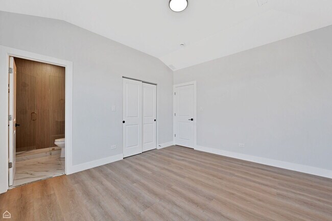 Building Photo - 2626 W 21st St