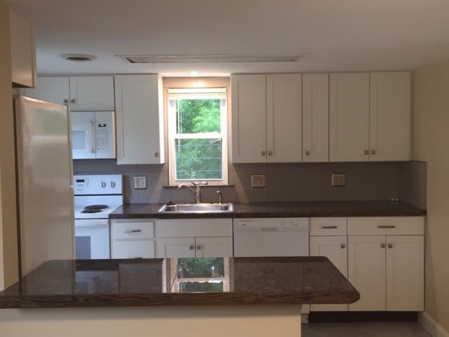 Kitchen - 304 Union St