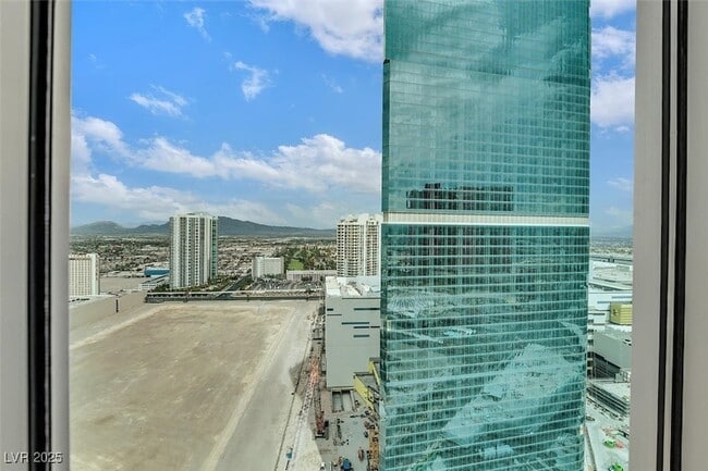 Building Photo - 2700 Las Vegas Blvd S