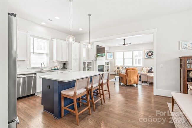 Building Photo - 5210 Kelly St