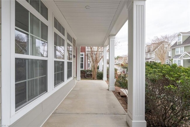 Building Photo - 5616 Memorial Dr