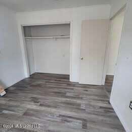 Building Photo - 632 Capital Ave