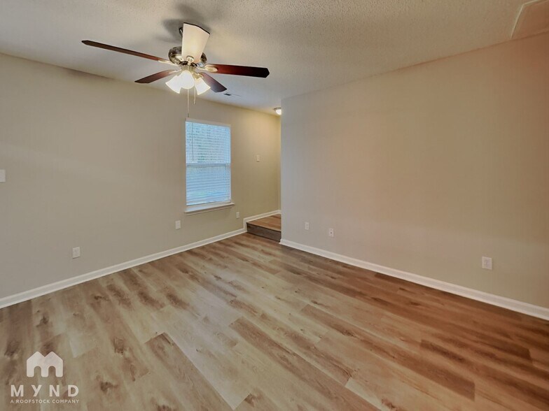 Building Photo - 6325 McIntyre Ridge Dr