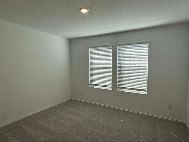 Building Photo - 18020 Lark Sparrow Dr