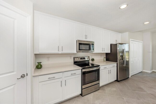 Building Photo - 12550 Galapagos Ct