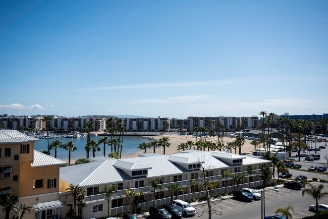 Building Photo - The Admiralty, 4170 Admiralty Way