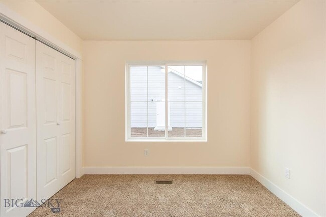 Building Photo - Brand New 4 Bedroom Home