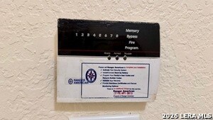 Building Photo - 10026 Sungate Park