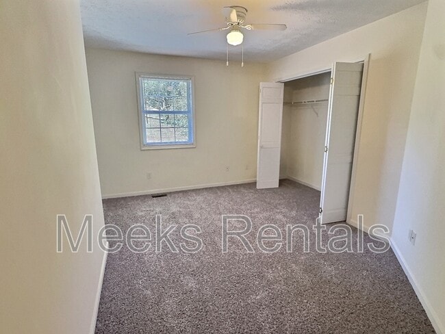 Building Photo - 110 Botley Ln