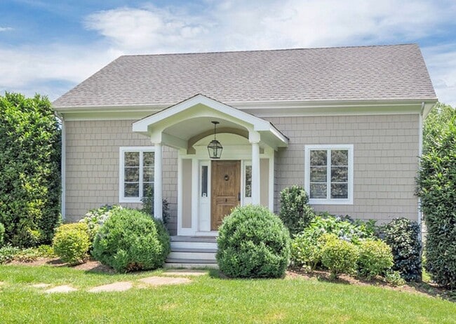 Building Photo - 2 Bedroom House with Attached Garage in Earlysville