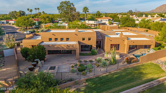 Building Photo - 8406 E Calle Buena Vista