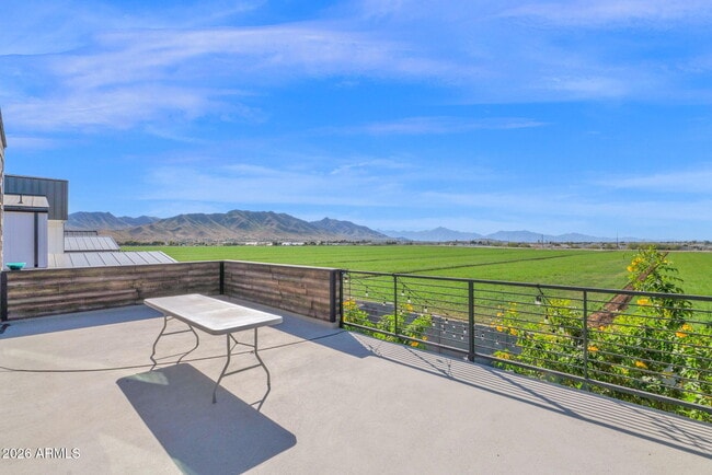 Building Photo - 8430 S 10th Ln