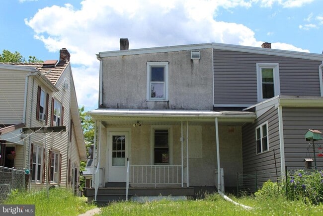 Building Photo - 23 W 2nd St