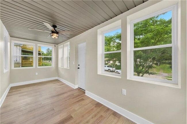 Building Photo - 2332 Cooledge Ave