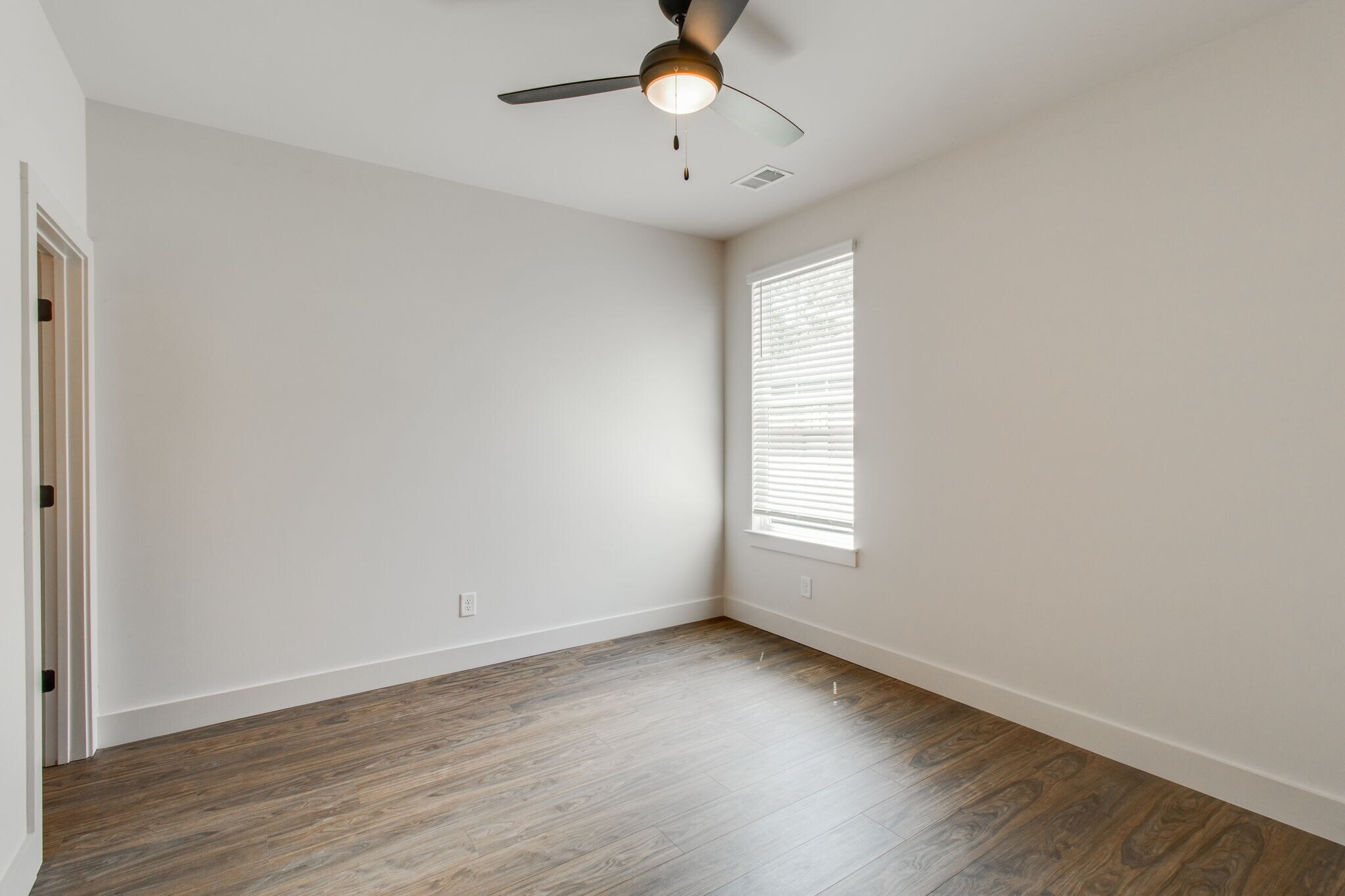 Building Photo - 2516 Richland St