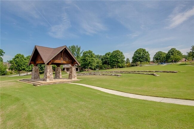 Building Photo - 6767 Scarlet Oak Way