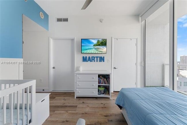 Building Photo - 253 NE 2nd St